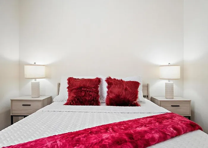 New Casa Golden Retreat Amazing Pools Holiday home *